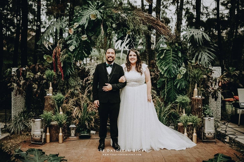 The Botanical Garden Wedding of Arya and Katie 11