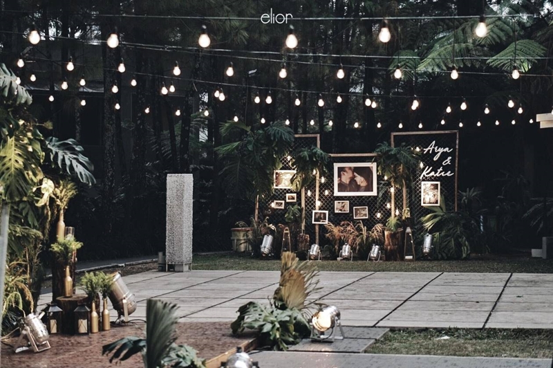 The Botanical Garden Wedding of Arya and Katie 12