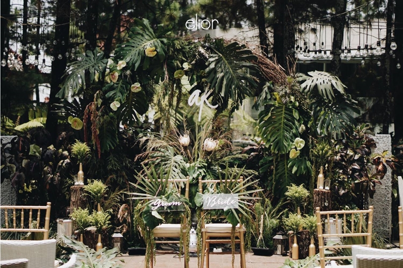 The Botanical Garden Wedding of Arya and Katie 17