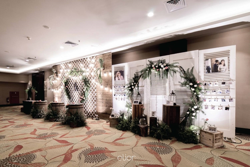 The Engagement of Two Creative People - Angela & Adrian 33