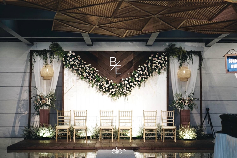 Rustic wedding of Billy & Esther with modern and clean details 13