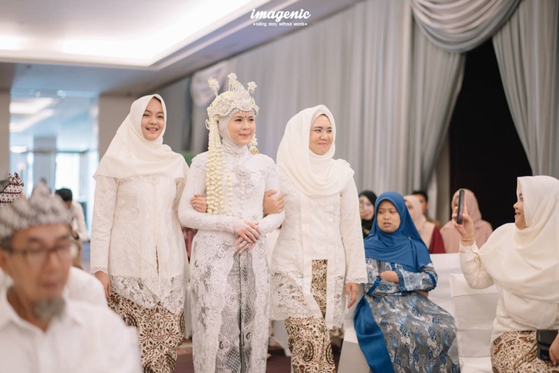 Traditional Wedding of Raffi & Niki 8