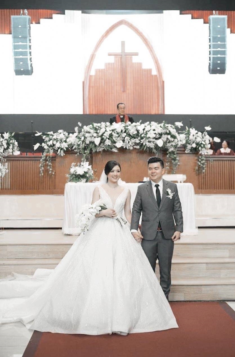 The Wedding Of William and Santa (Holy Matrimony) 1