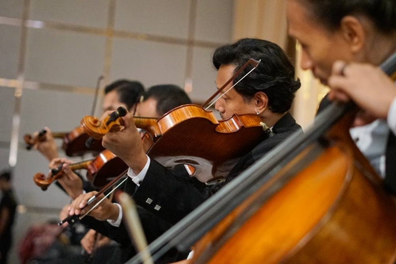 The Wedding Anniversary 14