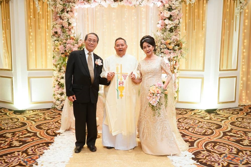 The Wedding Anniversary 19