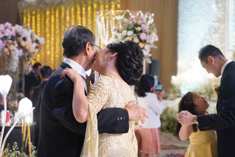 The Wedding Anniversary 36