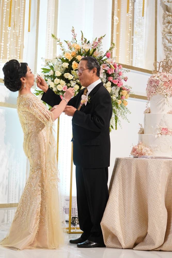 The Wedding Anniversary 27