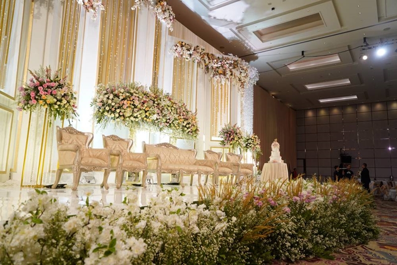 The Wedding Anniversary 22