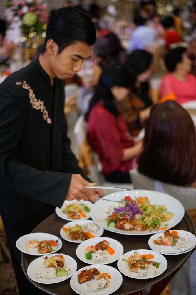 The Wedding Anniversary 15