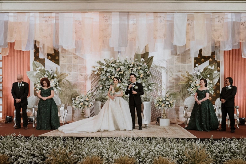 Perpaduan Budaya Jepang dan Jawa dalam Pernikahan Shin dan Bintang 7