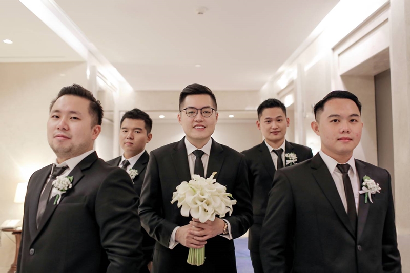 Venue: Raffles Jakarta I Gaun Pengantin: Yefta Gunawan I Wedding Crown: Rinaldy A Yunardi IDecoratio