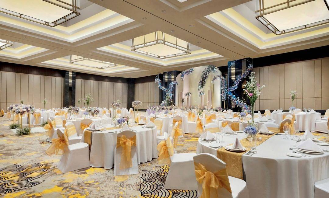 Magnolia Wedding Package for 300 Pax at Ballroom by Hilton Garden Inn ...